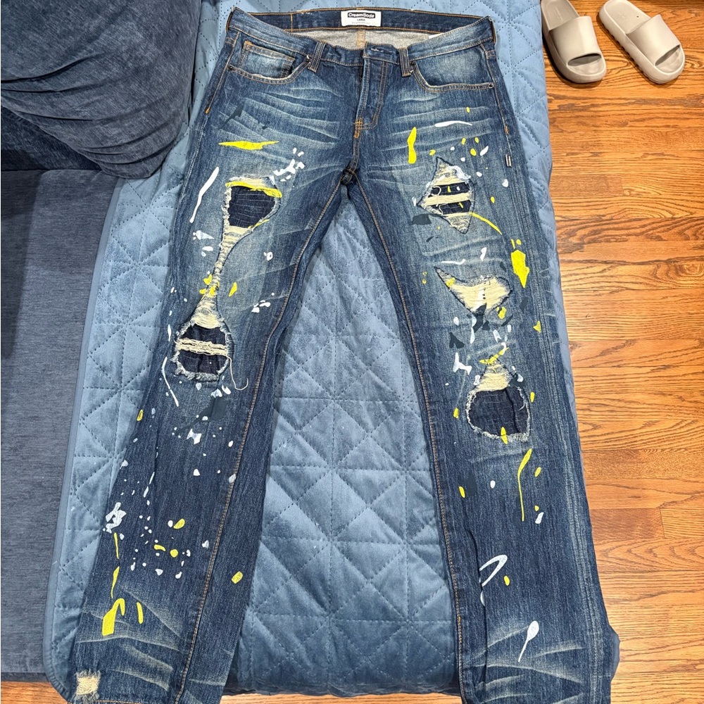 CREAM Stylish Distressed Jeans with Paint Splatter & Rips